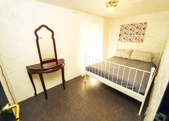 Gu & Anne House Sinchon