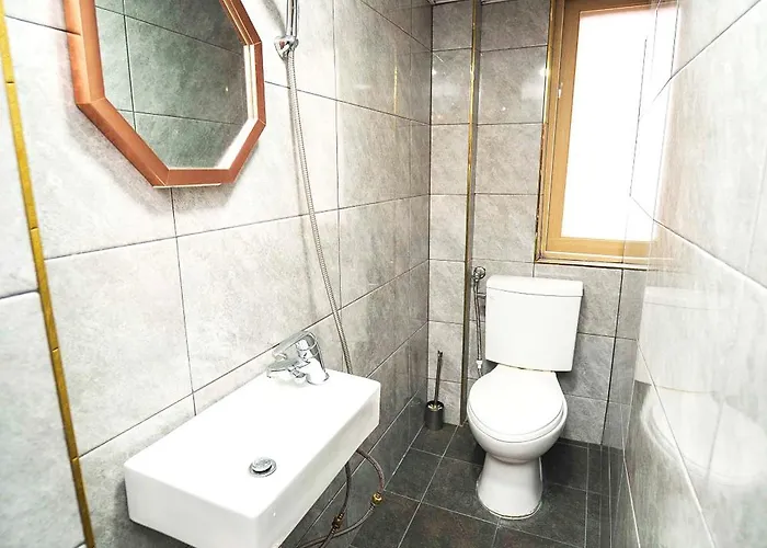 Gu & Anne House Sinchon