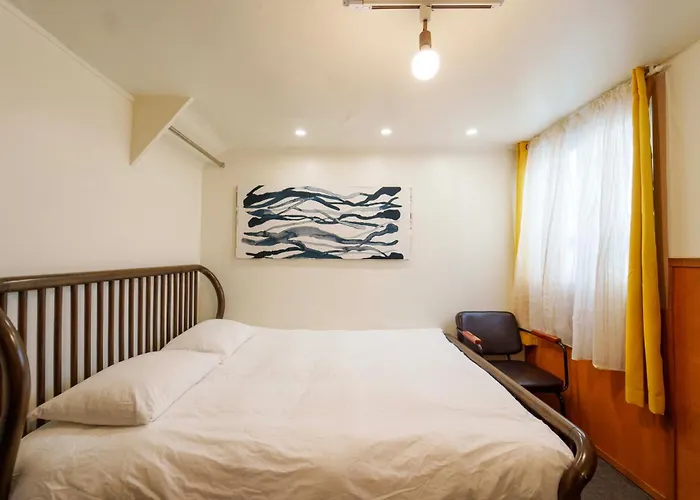Gu & Anne House Sinchon * Seoul