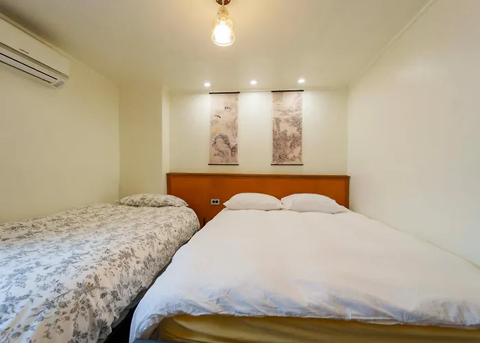 Gu & Anne House Sinchon *