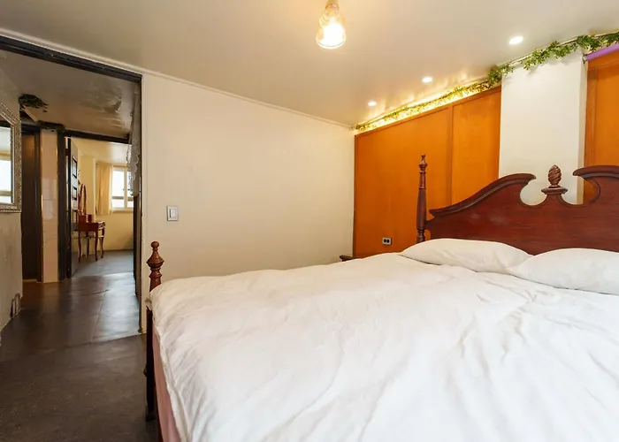 Gu & Anne House Sinchon Apartment